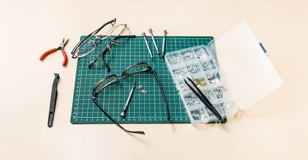 How to Replace Your Glasses Frame at Home